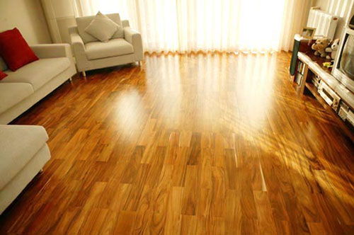復合地板好還是實木地板好